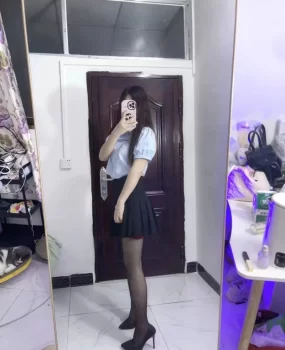 真实的，联系电话，位置加微信聊。到处跑的，介意别买