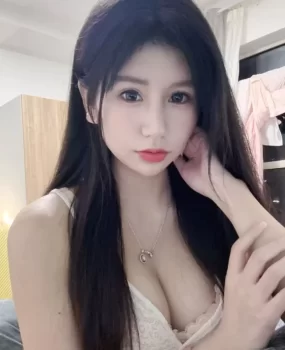 丰满小少妇
