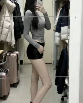 上海的鸡头靠谱，年轻女孩不少