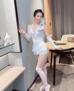 肤白貌美巨乳妙妙