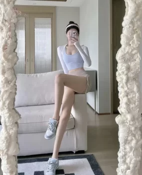 健身房动感身材好女人有马甲线性感销魂