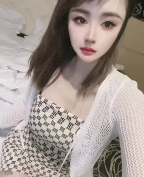 建邺小姐姐安琪