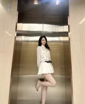 亲身体验呼和浩特长腿嫩妹