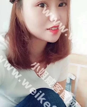 清纯小美人飘飘，胸大可人