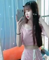 年轻漂亮的兼职女神小妹