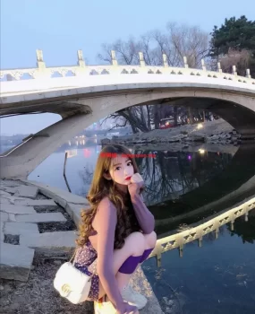 丰台少女兼职，粉嫩多汁，激情啪啪