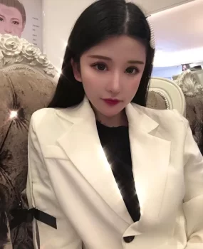 一个人在外 想被照顾