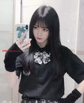 极品美足美腿美鲍妹子